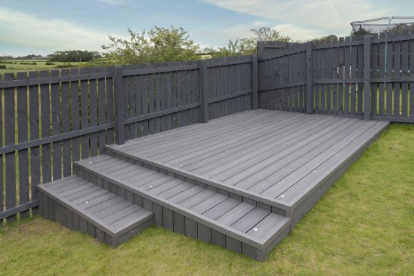 Cost of Vinyl Deck Construction in Reno