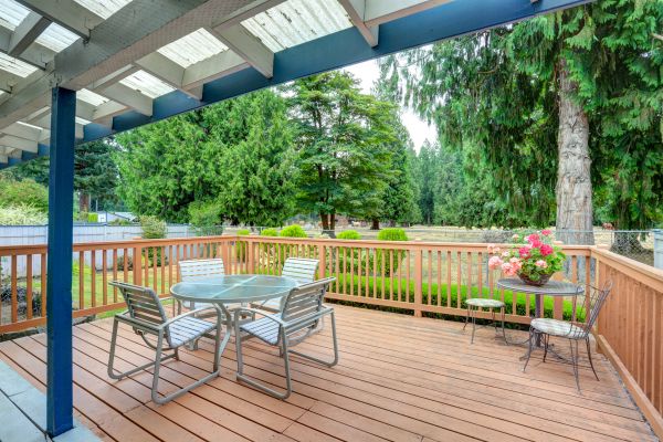 Cost of Deck Carpentry Service in Reno